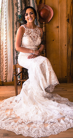 Small wedding photographer Upper Beaver Meadows Trail