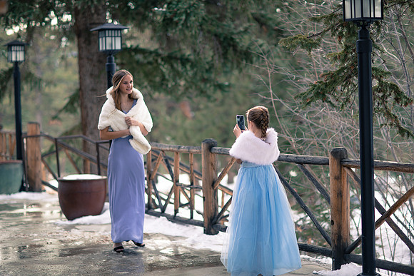 wedding photographer chief hosa lodge