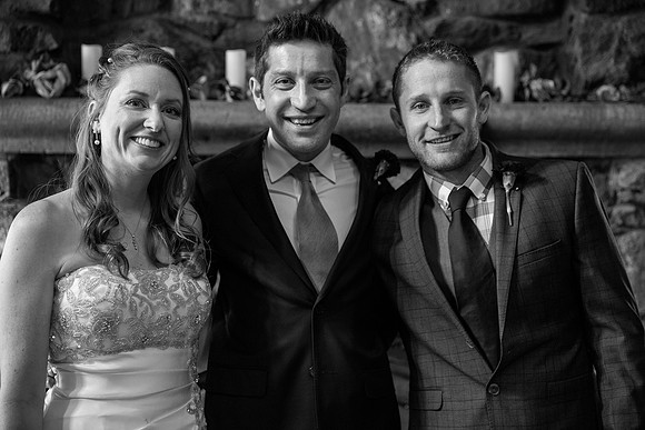 small wedding photographer chief hosa lodge
