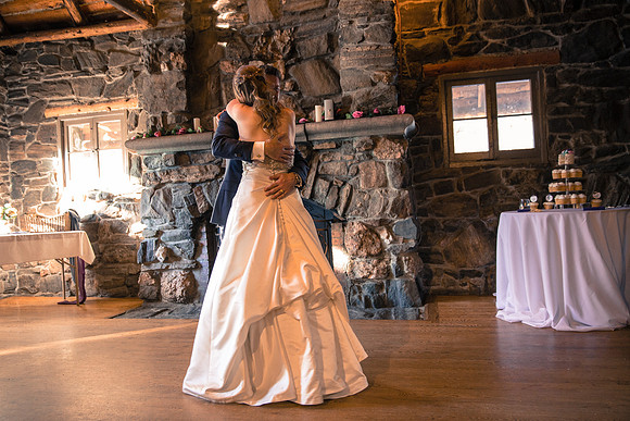 Small wedding photographer Chief Hosa lodge