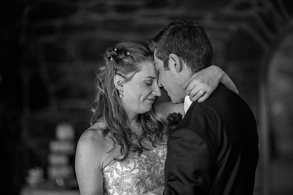 wedding photos chief hosa lodge