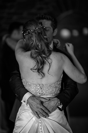 Small wedding photographer Chief Hosa Lodge