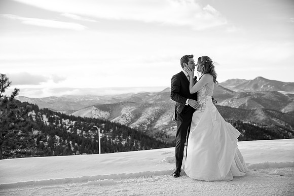 Small wedding photographer Chief Hosa lodge